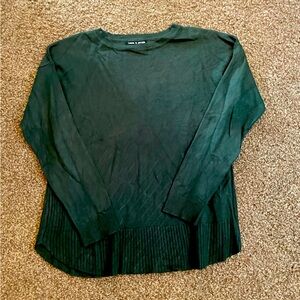 Green thin sweater